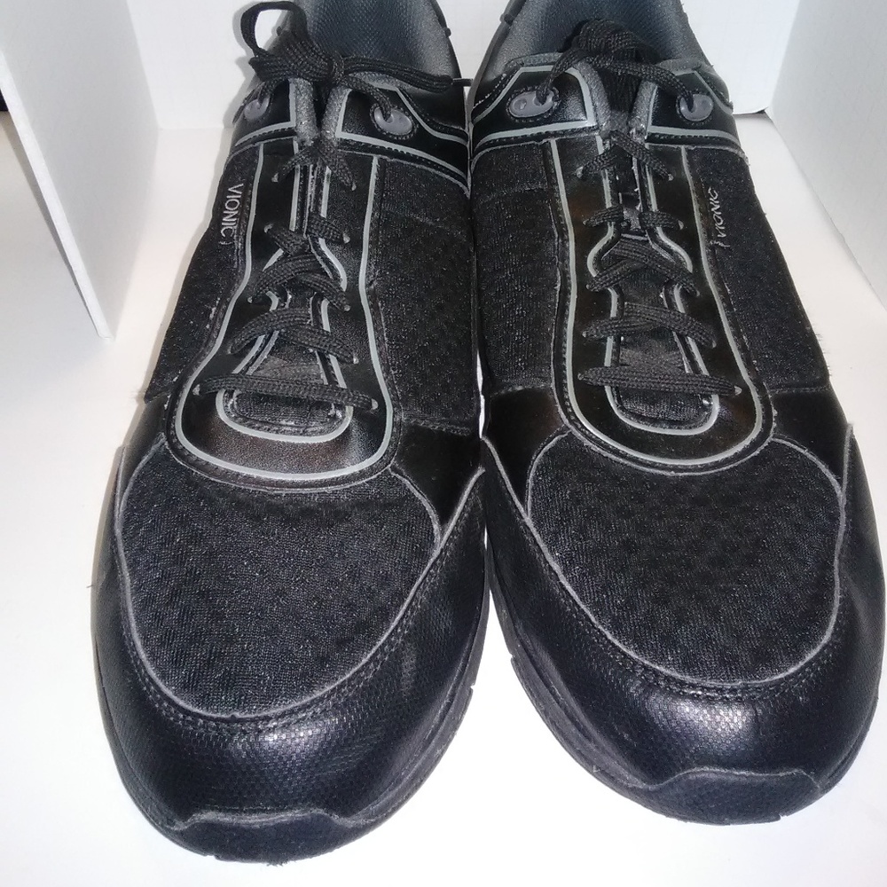Vionic Shoes size 13 - Picture 1 of 4